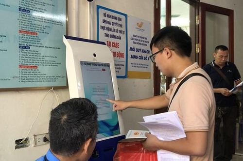 Chưa bắt buộc người dân phải đổi giấy phép lái xe máy sang vật liệu PET