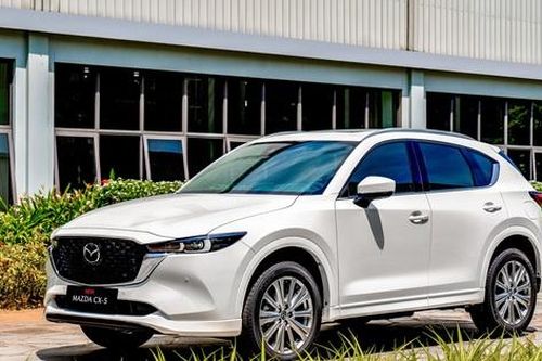 Xe gầm cao hạng C: Đối thủ giảm giá để bám đuổi Mazda CX-5