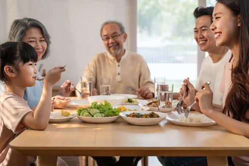 Xây dựng chế độ ăn lành mạnh cho gia đình