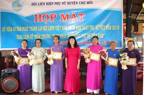 Hội Liên hiệp Phụ nữ huyện Chợ Mới kỷ niệm 93 năm Ngày thành lập Hội Liên hiệp Phụ nữ Việt Nam