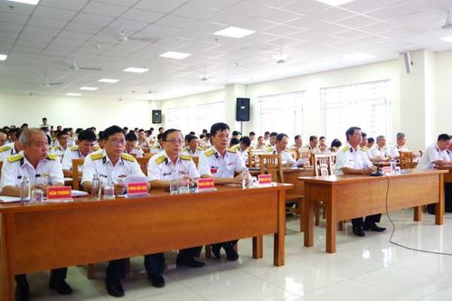 Học viện Hải quân: Tổng kết rút kinh nghiệm xây dựng đơn vị điểm về huấn luyện, chính quy