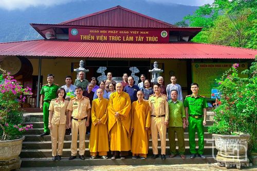 Tuyên truyền phòng, chống cháy nổ cho các tăng ni, phật tử