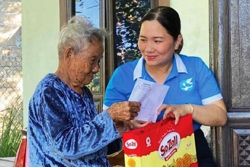 'Thắp lửa' phong trào