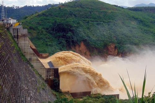 Quảng Nam yêu cầu hạ dần mực nước hồ thủy điện Đak Mi 4