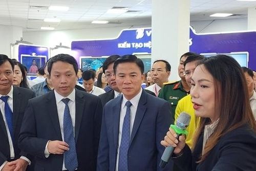 Thanh Hóa lấy người dân, doanh nghiệp là trung tâm của chuyển đổi số