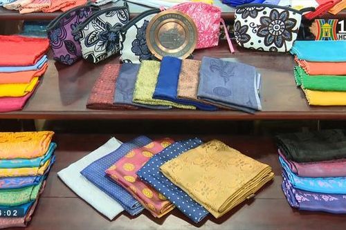 Tuần văn hóa du lịch làng nghề dệt lụa Vạn Phúc