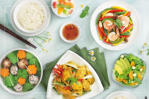 Thói quen chan canh vào cơm có tốt cho sức khỏe?