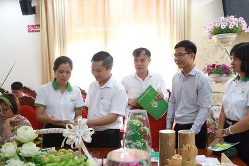 Mê Linh có thêm 29 sản phẩm đạt tiêu chuẩn OCOP