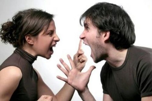 Vợ chồng khắc khẩu, phải làm gì để gia đình êm ấm?
