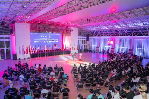 Khai mạc triển lãm nghệ thuật quốc tế Hanoi Art Connecting 2023