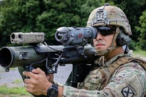 Nhật Bản đặt mua 300 súng chống tăng Carl-Gustaf M4