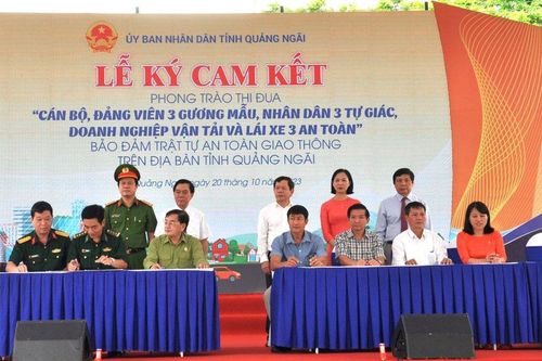 Quảng Ngãi phát động thi đua bảo đảm trật tự an toàn giao thông