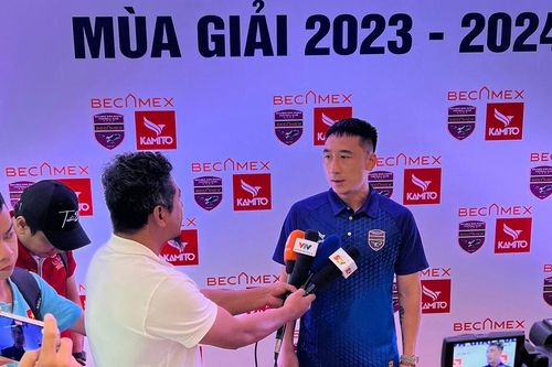 Tiền vệ Hải Huy hạnh phúc ở B.Bình Dương