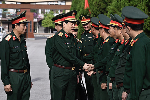 Đại tướng Lương Cường thăm và làm việc với Bộ tư lệnh Quân đoàn 2