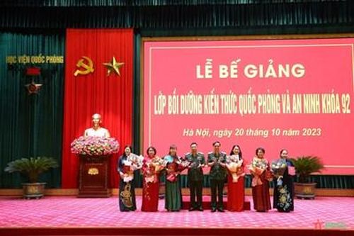Học viện Quốc phòng bế giảng lớp bồi dưỡng kiến thức quốc phòng và an ninh khóa 92