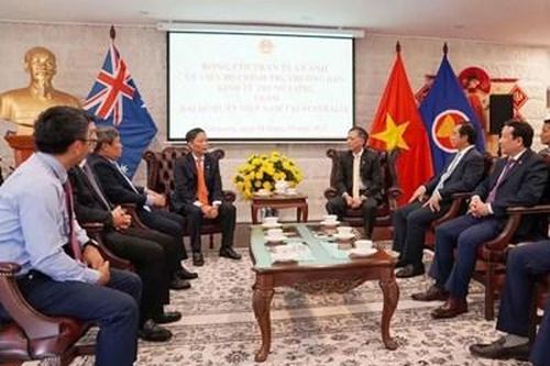 Đoàn đại biểu cấp cao Đảng ta thăm, làm việc tại Australia