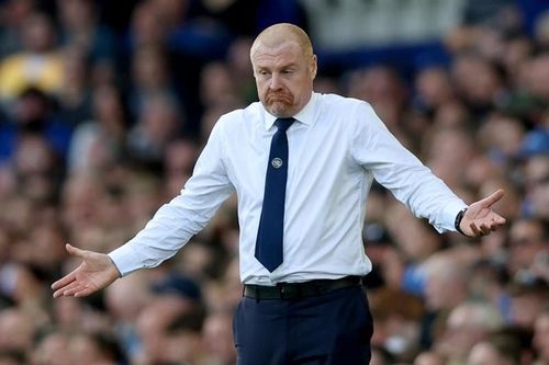 Nửa xanh Merseyside quay cuồng trong khủng hoảng trước derby