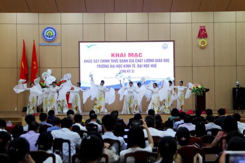 Khai mạc khảo sát đánh giá chất lượng chu kỳ 2 tại Trường ĐH Kinh tế, ĐH Huế