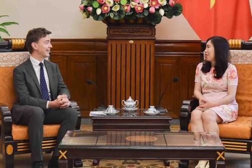 EU ủng hộ các nước thành viên sớm hoàn tất phê chuẩn Hiệp định EVIPA