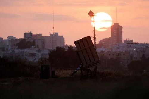 Mỹ cho Israel mượn lại 2 hệ thống Vòm Sắt