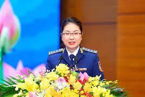 Lễ phục mùa đông của nữ sĩ quan, quân nhân chuyên nghiệp, học viên là sĩ quan và học viên đào tạo sĩ quan Cảnh sát biển Việt Nam được quy định như thế nào?