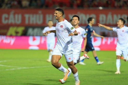 HAGL suýt thua trận ra quân vì VAR