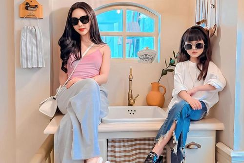 Quỳnh Kool khoe con gái cực đáng yêu đúng dịp đặc biệt