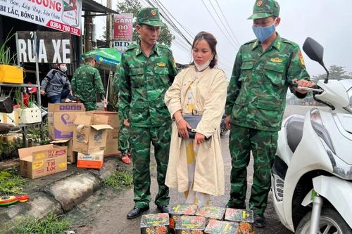 Bản tin Chống buôn lậu 19/10: Liên tiếp bắt giữ 2 vụ vận chuyển trái phép pháo hoa