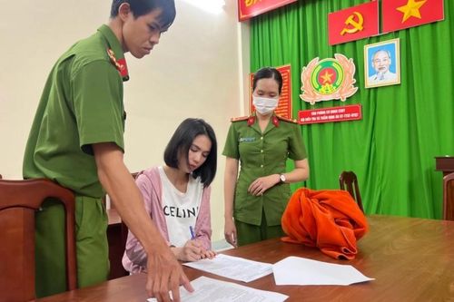 Khởi tố Ngọc Trinh - bài học cảnh tỉnh cho sự bất chấp để nổi tiếng