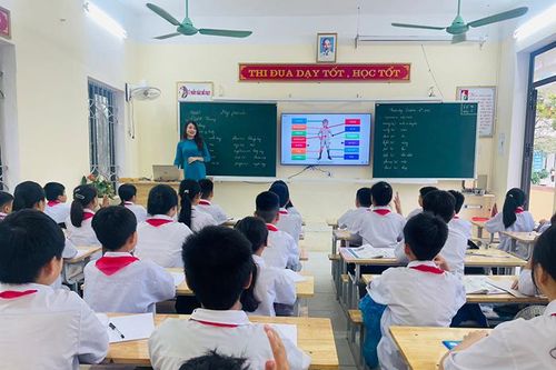 Nỗ lực đưa công nghệ vào trường học
