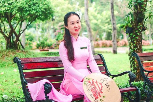 Phụ nữ Việt Nam thời hiện đại