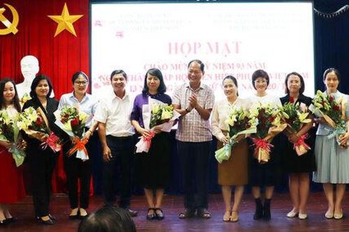 Công đoàn cơ sở Cơ quan Đảng ủy Khối Cơ quan và Doanh nghiệp tỉnh An Giang họp mặt kỷ niệm Ngày Phụ nữ Việt Nam