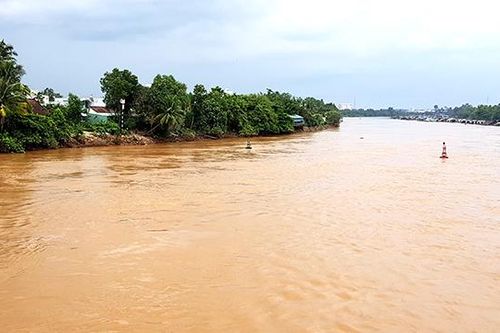 Nghe sông Cái thì thầm