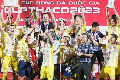 Khai hội V.League 2023-24: Công an Hà Nội, Thanh Hóa, Nam Định vượt trội