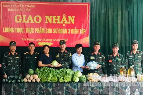 Xây dựng tình quân, dân thắm thiết