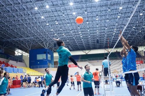 Gần 400 vận động viên tham gia Giải cầu lông, bóng bàn, bóng chuyền hơi công nhân, viên chức, lao động tỉnh