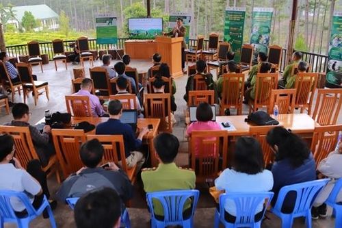 Phát triển du lịch sinh thái gắn với bảo vệ môi trường