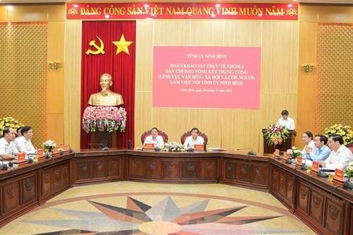Phó Chủ tịch Quốc hội Nguyễn Đức Hải làm việc tại Ninh Bình về phát triển văn hóa, xã hội và xây dựng con người