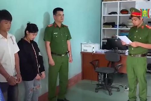 Bắt giữ hai thanh niên thách thức cảnh sát giao thông
