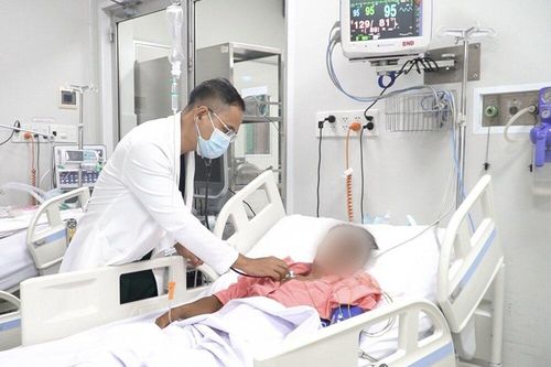 Bệnh nhân ngộ độc sữa ở Tiền Giang: Tiến triển nặng chỉ sau 30 phút