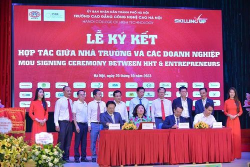Hơn 80% sinh viên Trường Cao đẳng Công nghệ cao Hà Nội có việc làm trước khi tốt nghiệp