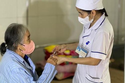 Ở nơi bác sĩ bị bệnh nhân giật tóc, cào xé tấn công như 'cơm bữa'