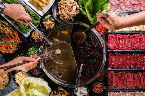 Ăn lẩu bị đau bụng, ngộ độc vì những lý do ít người chú ý