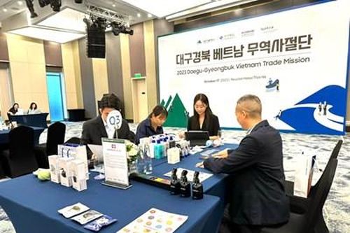 Sớm đưa kim ngạch thương mại hai chiều Việt Nam-Hàn Quốc cán đích 100 tỷ USD