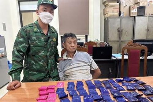 Bộ đội Biên phòng bắt giữ 1 đối tượng cùng 12.000 viên ma túy tổng hợp