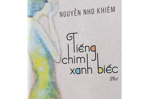 Tiếng chim xanh biếc …
