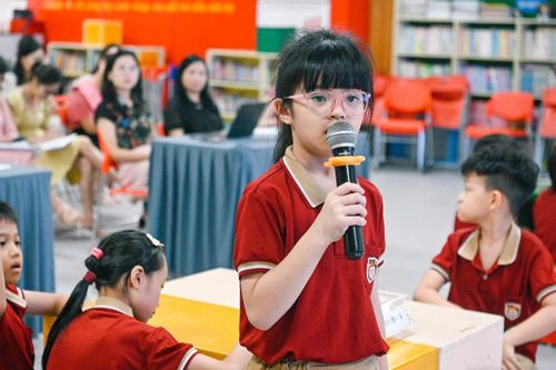 Xây dựng Trường học hạnh phúc vì sự tiến bộ của học trò và giáo viên