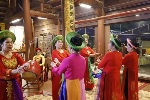 Bảo tồn loại hình trình diễn dân gian: Kỳ vọng vào thế hệ trẻ