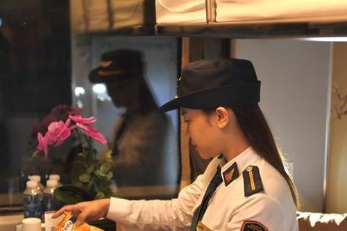 Diện mạo mới trên tàu chất lượng cao Hà Nội - Đà Nẵng
