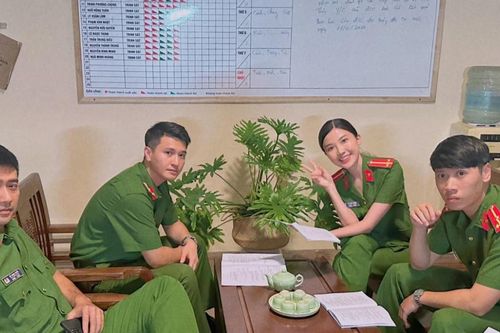 Dàn diễn viên đóng công an chia tay phim 'Biệt dược đen'